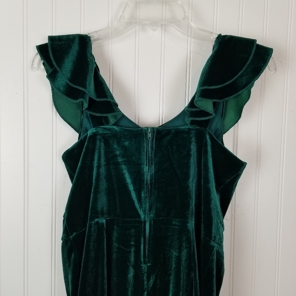 Zunie Girls Size 16 Ruffle Neck Velvet Jumpsuit Hunter Green Stretchy Holiday - Picture 7 of 11